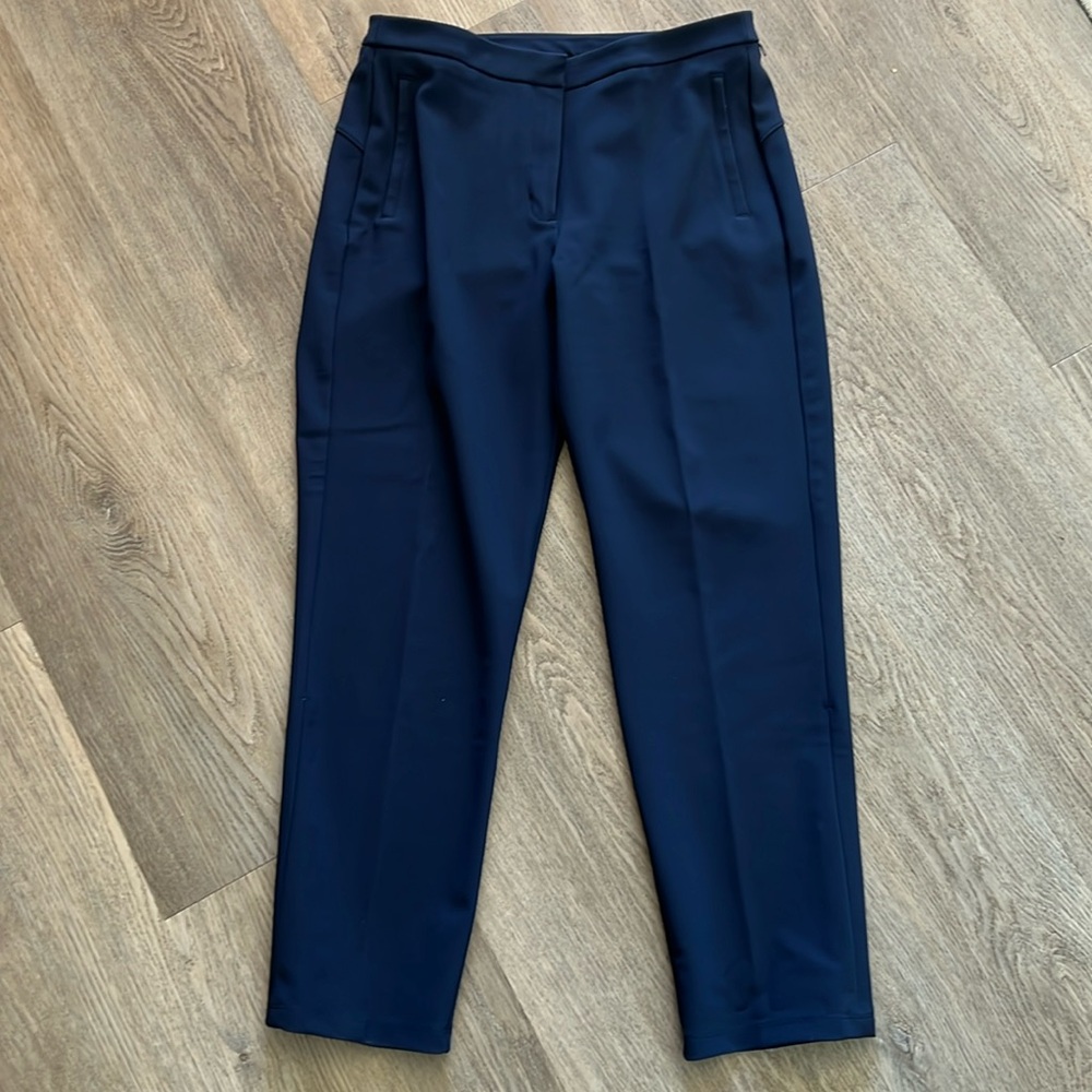 Lululemon On The Move Pant, navy, size 8